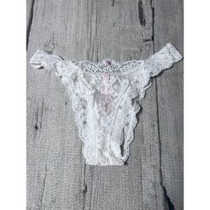 Victoria's Secret Dream Angels‎ White Lace Thong Panty M